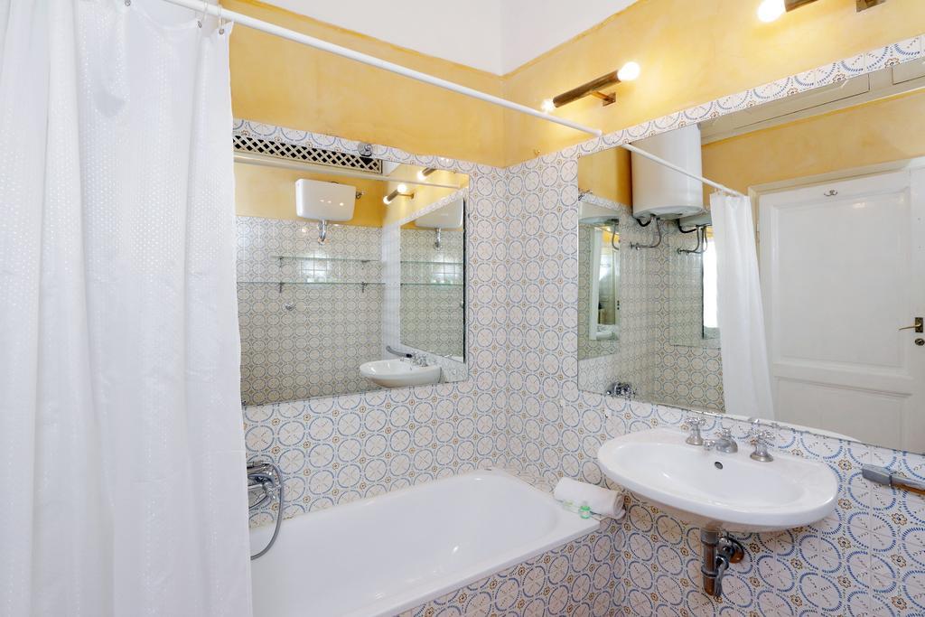 Fori Imperiali Apartment Roma Ngoại thất bức ảnh