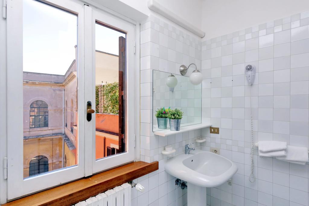 Fori Imperiali Apartment Roma Ngoại thất bức ảnh