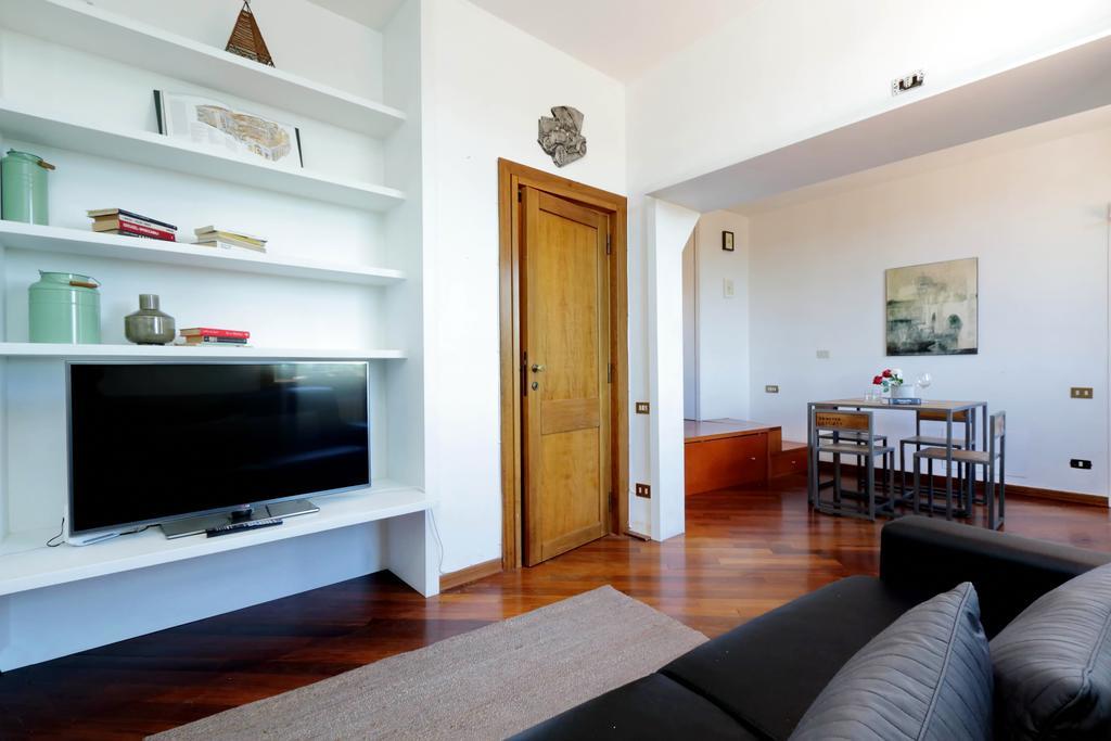 Fori Imperiali Apartment Roma Ngoại thất bức ảnh