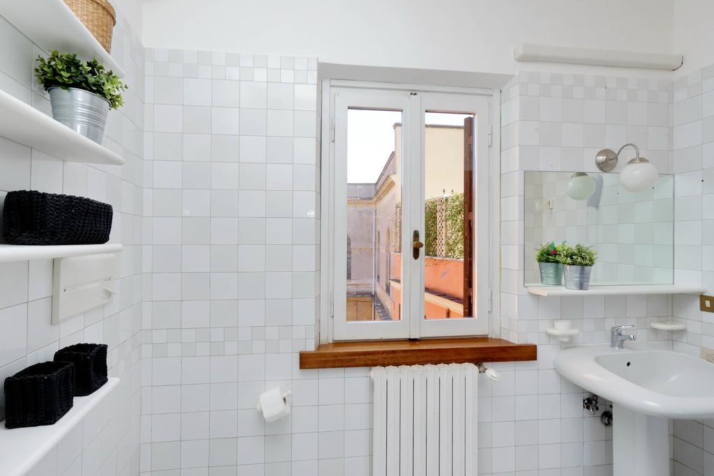 Fori Imperiali Apartment Roma Ngoại thất bức ảnh